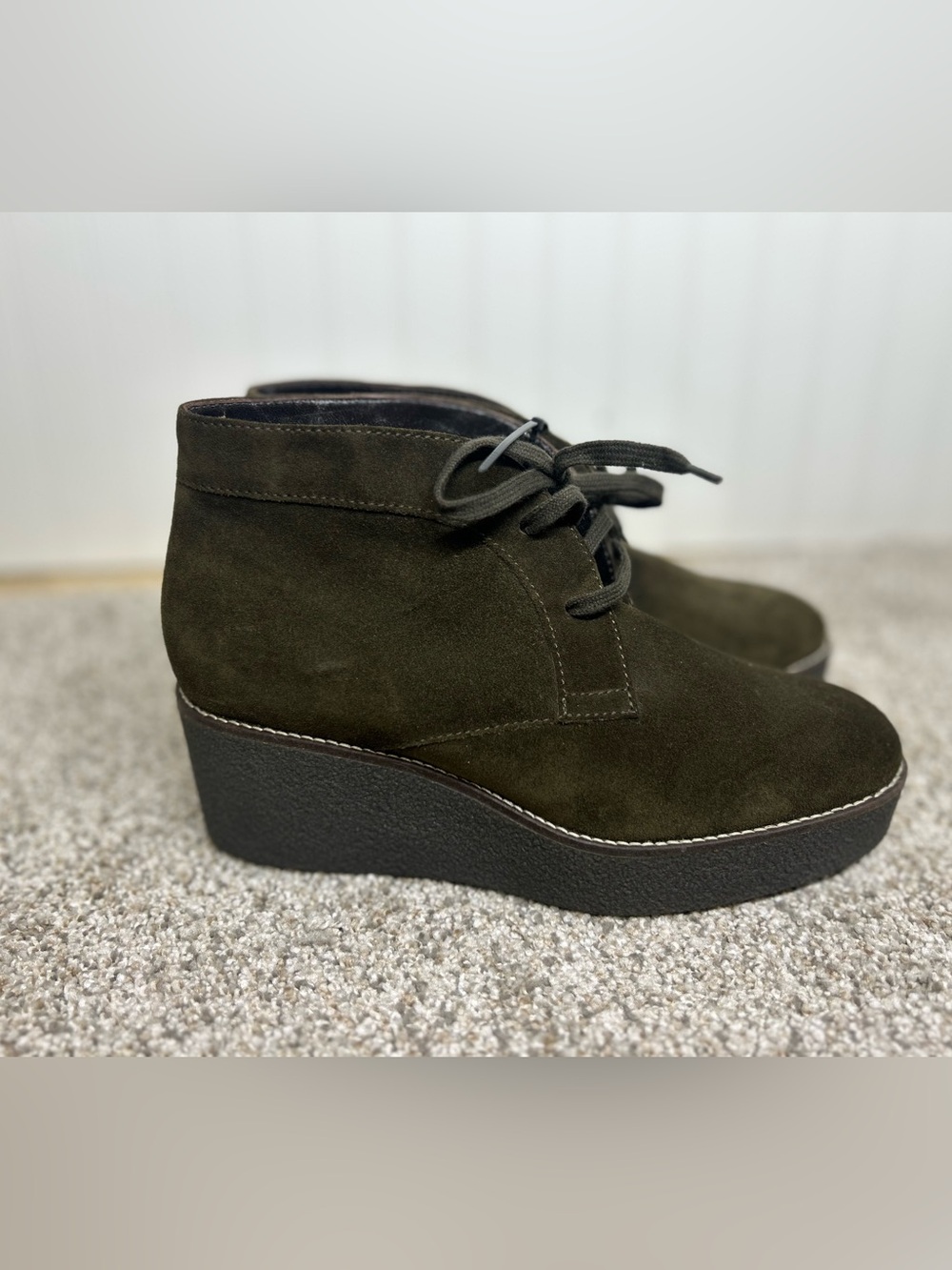 Aquatila NWOT suede Italian leather wedge chukka booties sz 8 luxury designer
